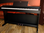 Цифровое пианино Yamaha Arius YDP-144B