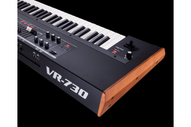 Синтезатор ROLAND VR-730
