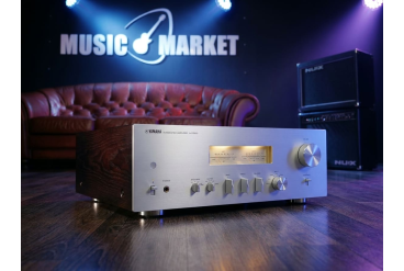 Интегральный усилитель Yamaha A-S1200 silver