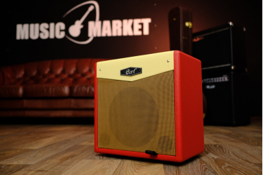 CM30R-EU-DR CM Series Гитарный комбоусилитель, красный, 30Вт, Cort