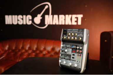 Микшерный пульт BEHRINGER XENYX Q502USB