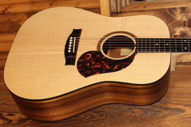 Акустическая гитара Maton S70