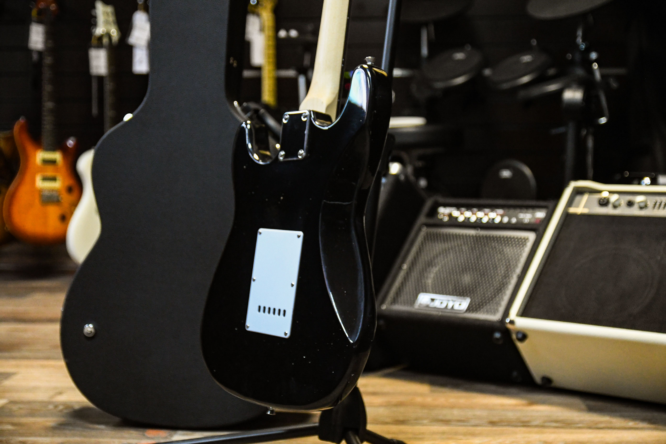 Электрогитара Ashtone ST-200 BK