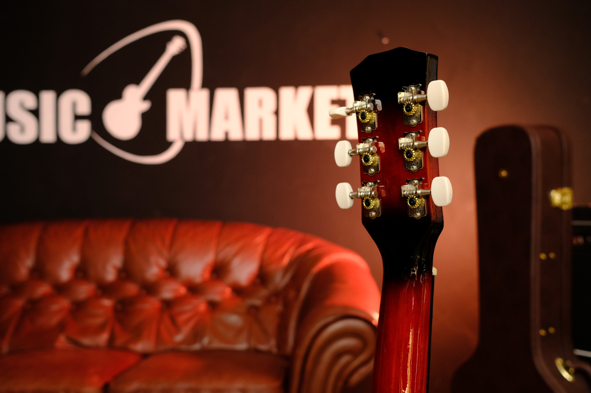 Акустическая гитара BRIGITTA C-81-RDS