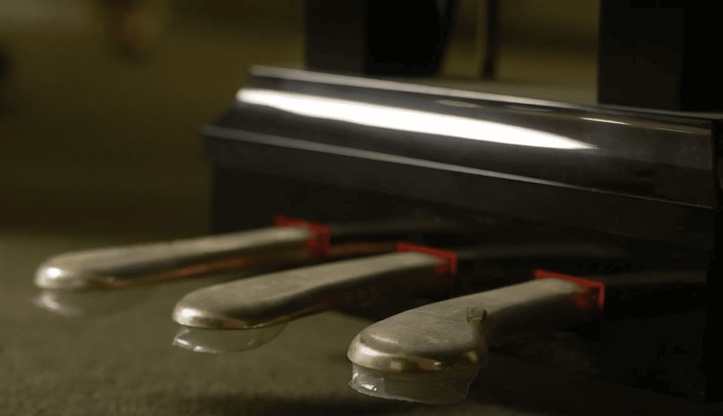 Рояль Kawai GL-40 M/PEP - чёрный полированный