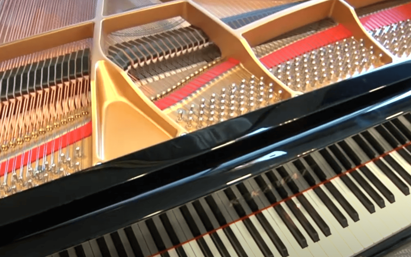 Рояль Kawai GL-40 M/PEP - чёрный полированный