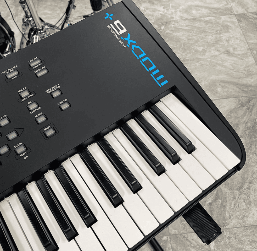 Синтезатор Yamaha MODX6+