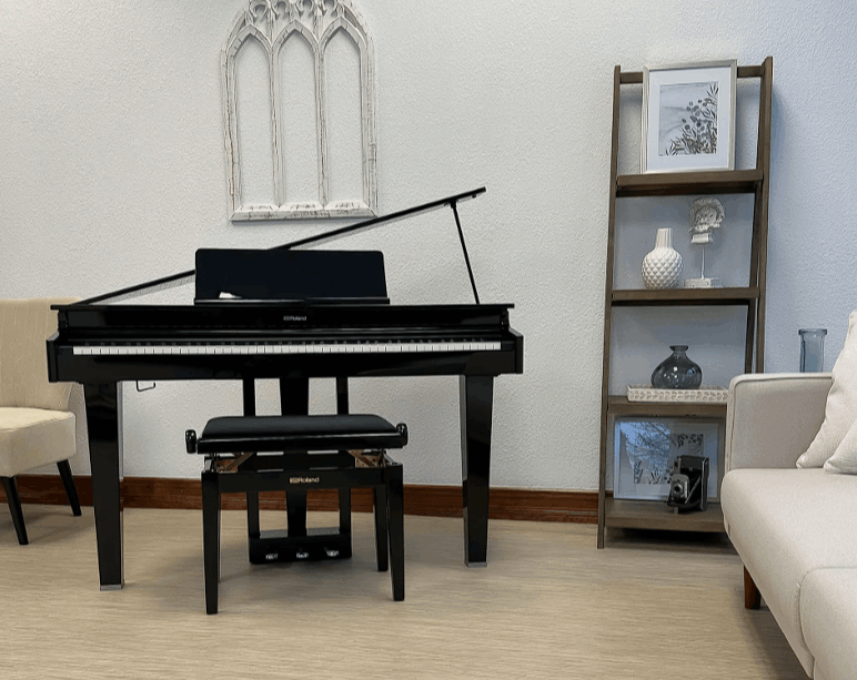 Цифровой рояль Roland GP-3 PE