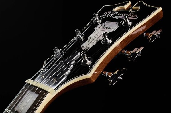 Полуакустическая электрогитара DAngelico Premier DC Boardwalk Walnut