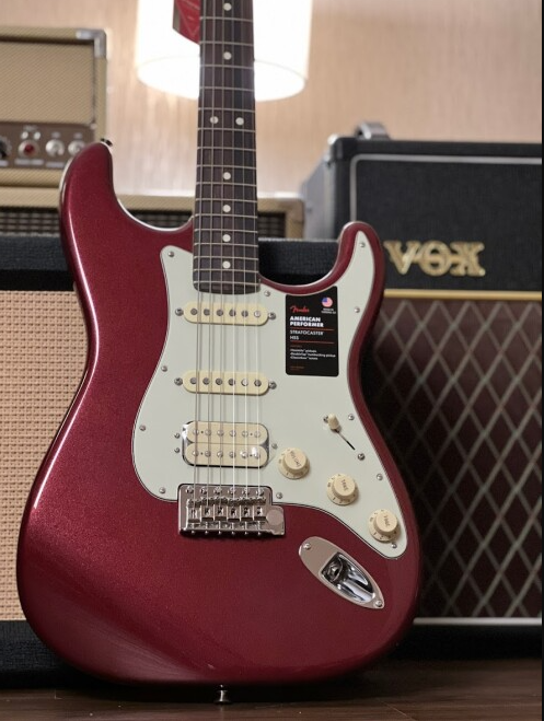 Электрогитара Fender American Performer Stratocaster HSS RW Fingerboard Aubergine