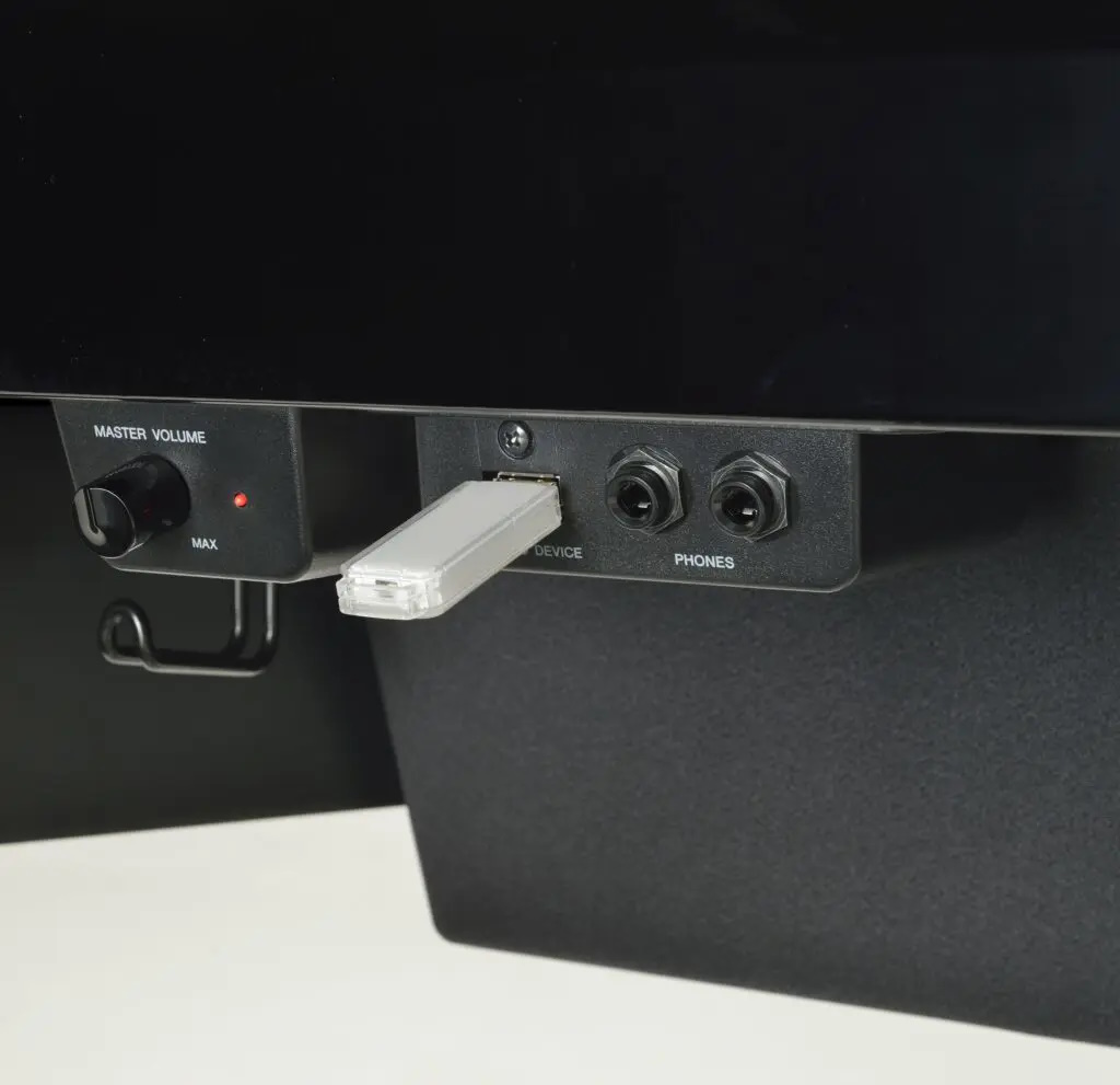 Цифровой рояль Yamaha AvantGrand N1X