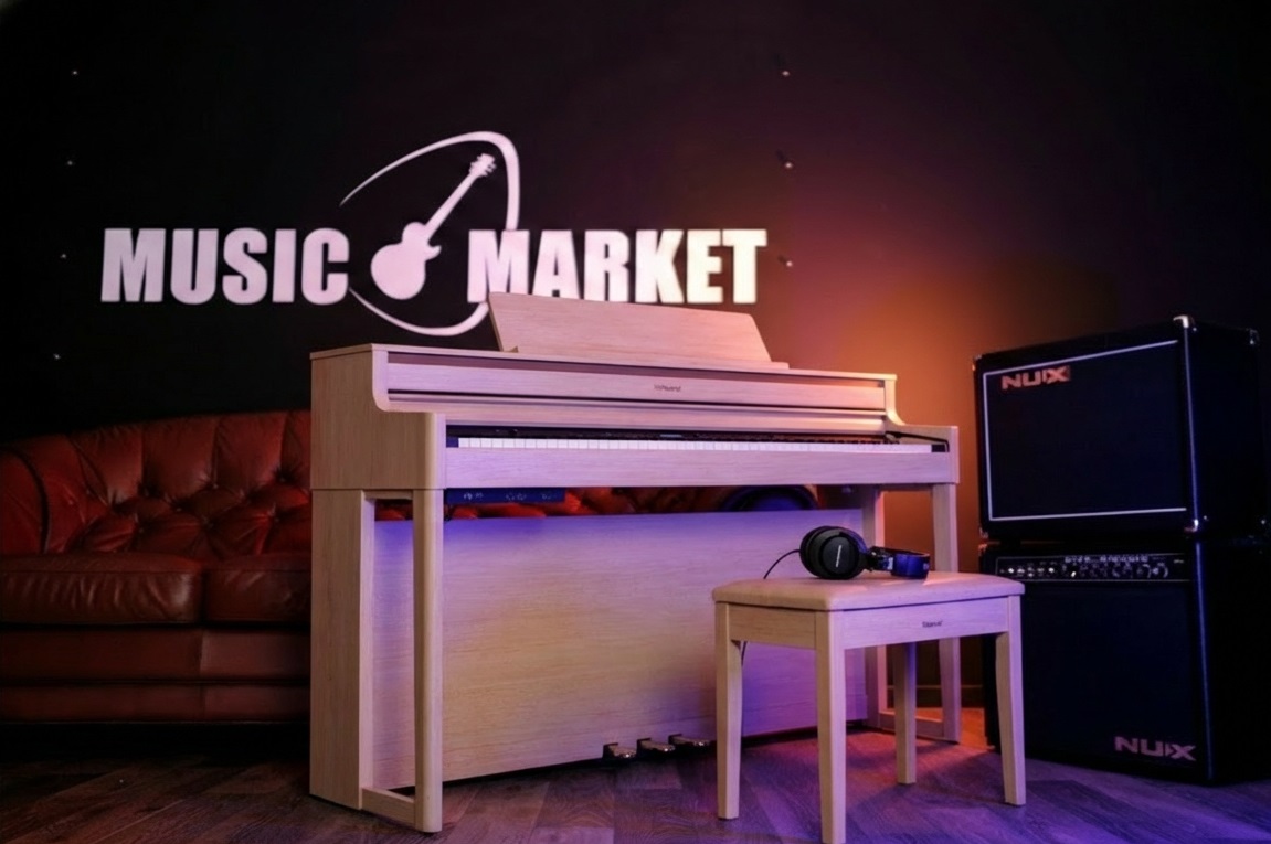 Цифровое пианино Roland HP704 LA | HP704 цвет Натуральный Дуб