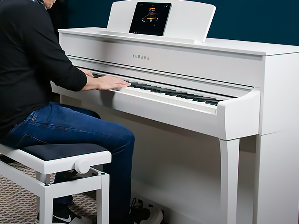 Цифровое пианино Yamaha CLP-775 WH