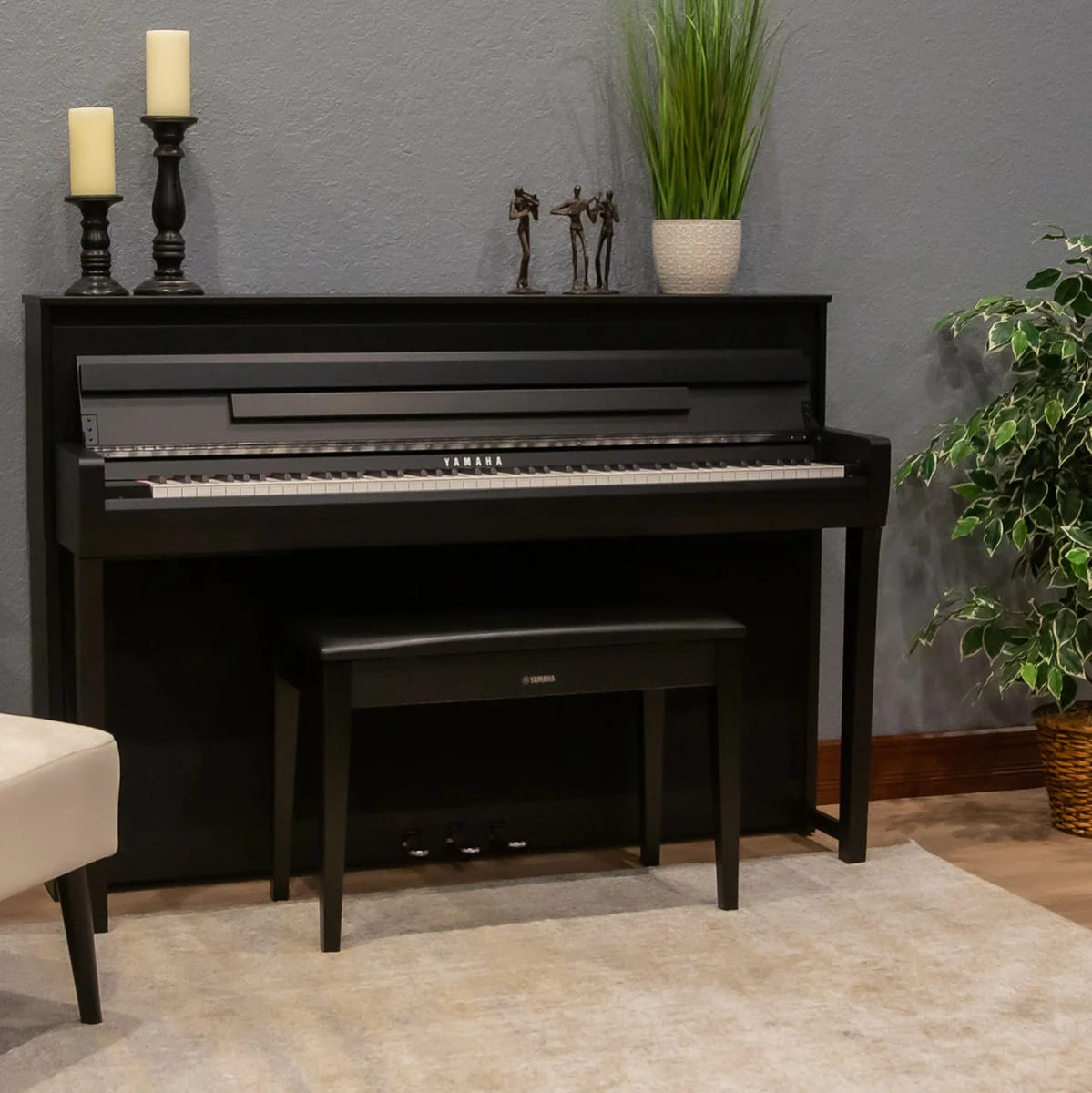 Цифровое пианино Yamaha Clavinova CLP-785 B