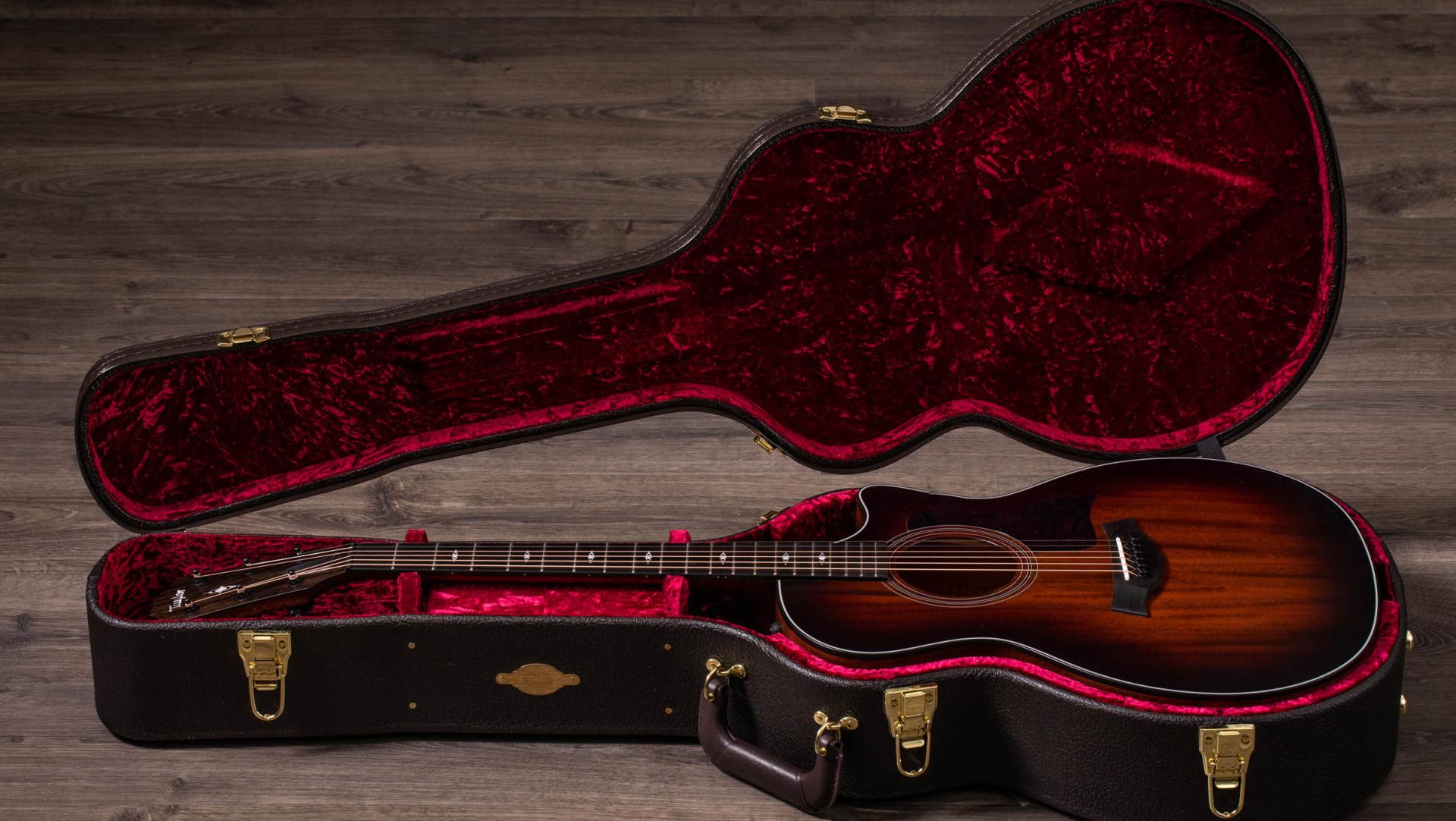 Электроакустическая гитара Taylor 324Ce V-Class Edgeburst