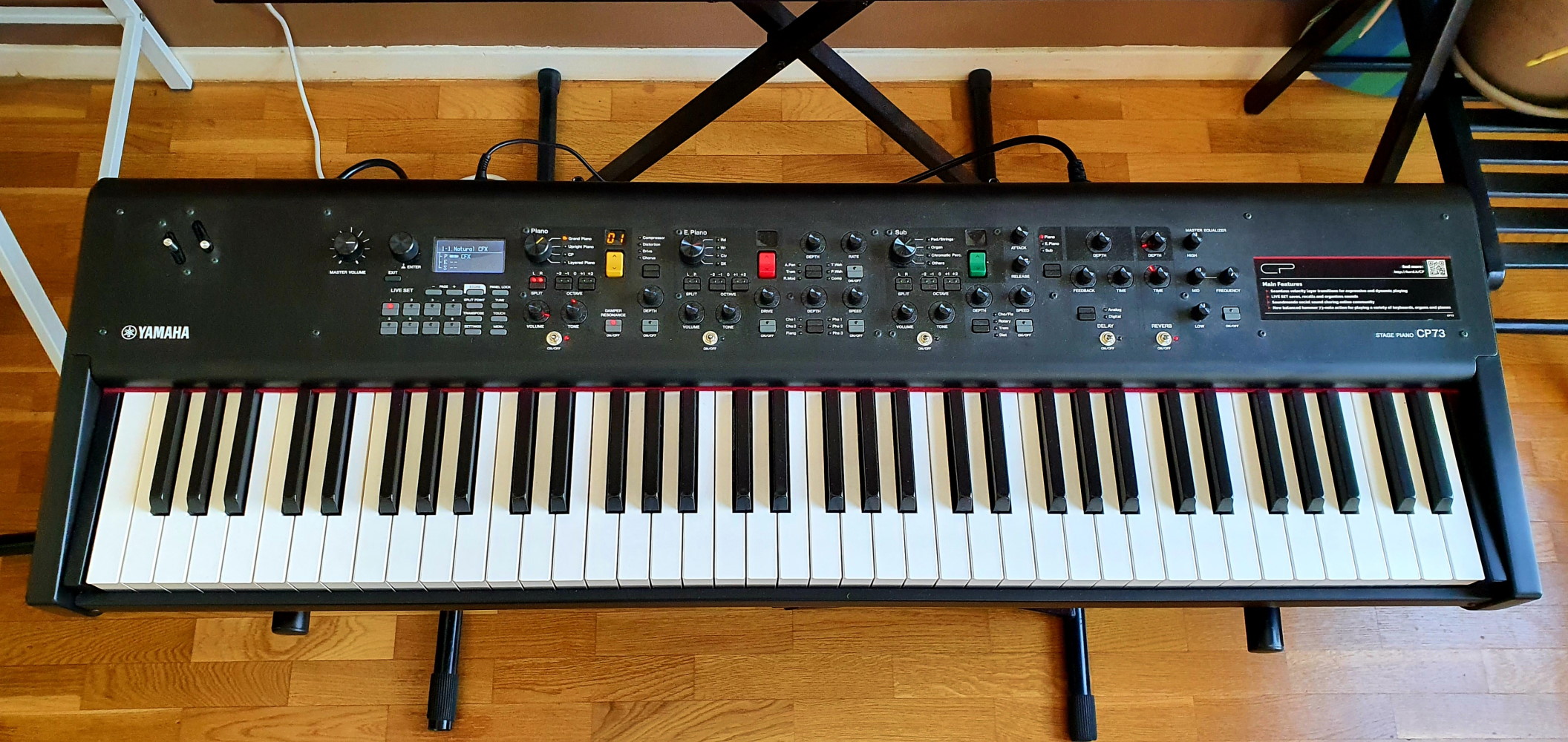 Цифровое пианино Yamaha CP73