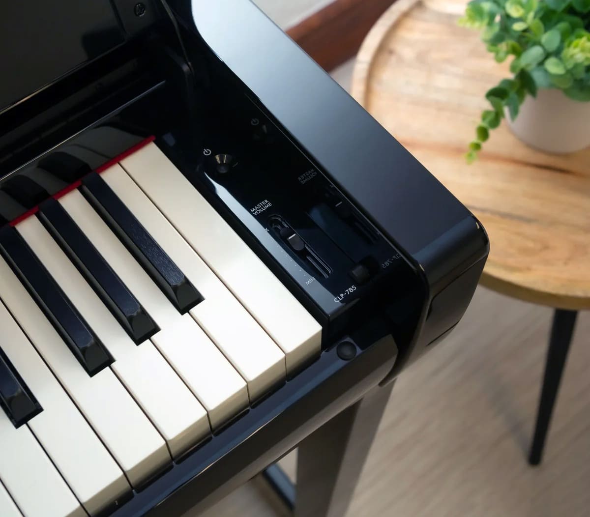 Цифровое пианино Yamaha Clavinova CLP-785 B