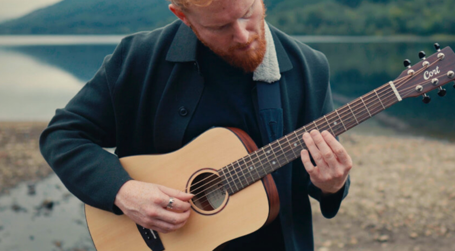 Earth-GO-OP-wbag Earth Series Трансакустическая гитара, цвет натуральный, с чехлом, Cort