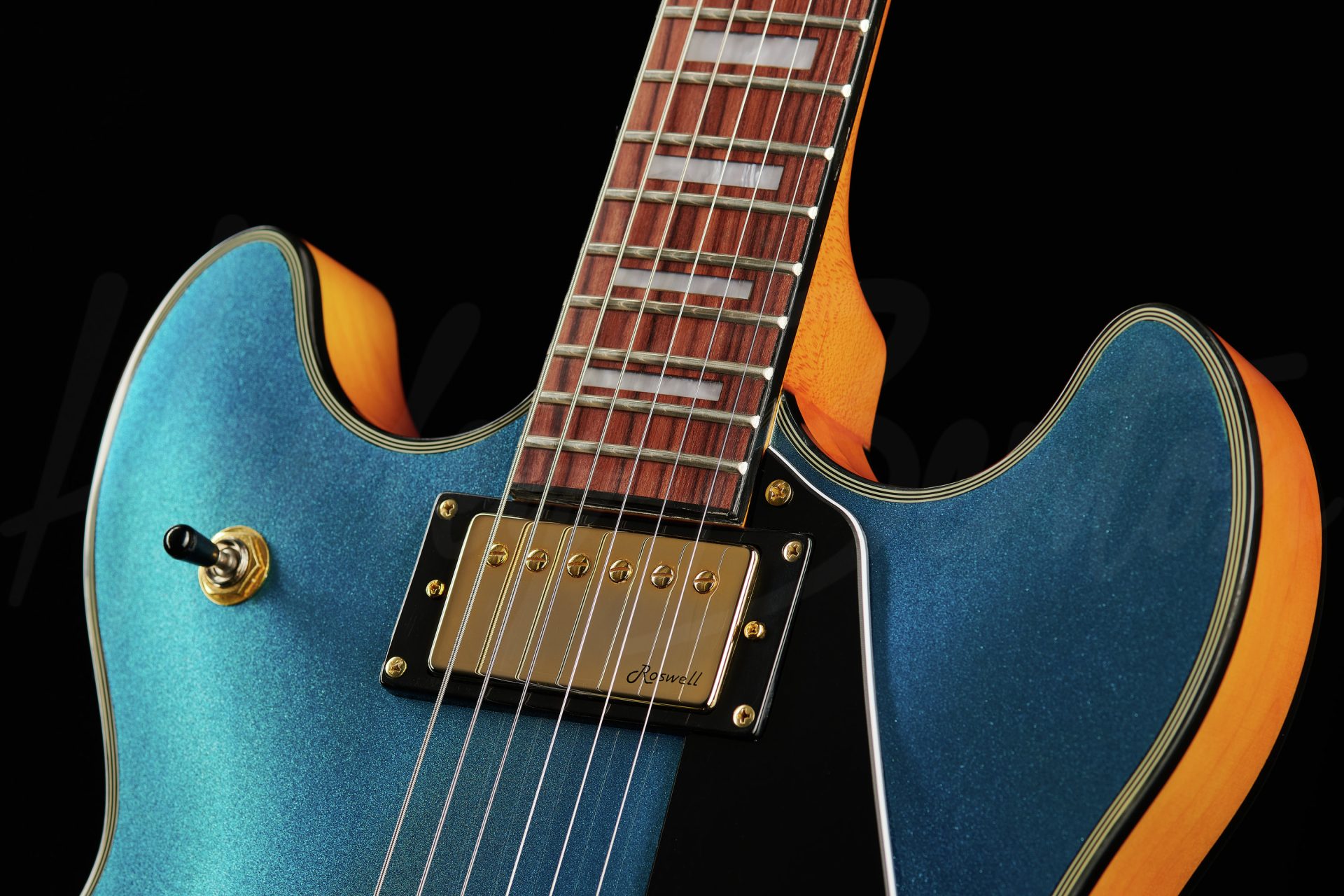 Полуакустическая гитара Harley Benton HB-35 Plus Metallic Blue