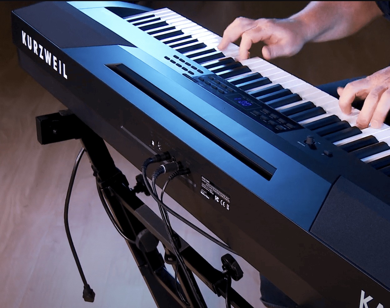 Цифровое пианино Kurzweil KA70 LB