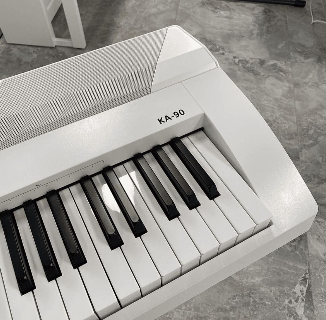 Цифровое пианино Kurzweil KA90 WH