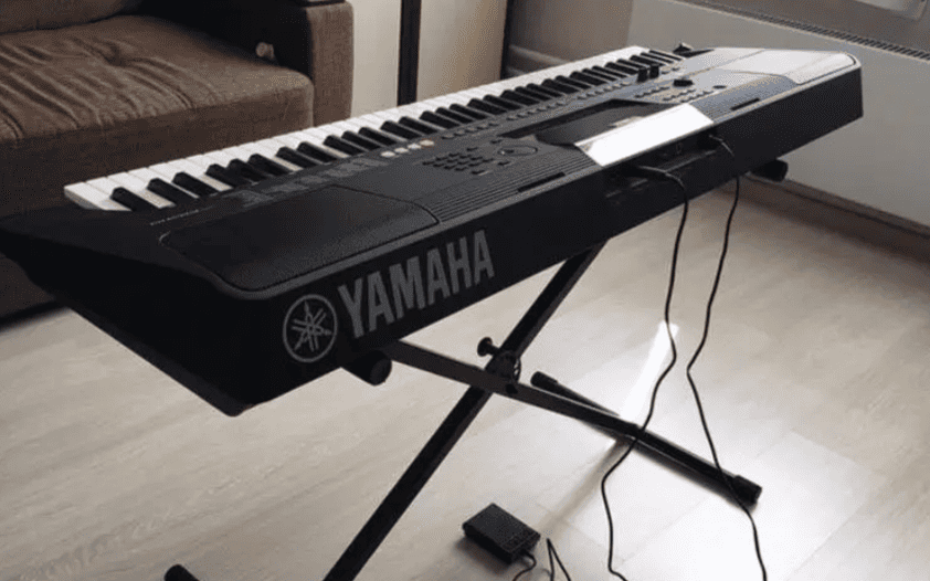 Синтезатор Yamaha PSR-EW410