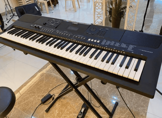 Синтезатор Yamaha PSR-EW410