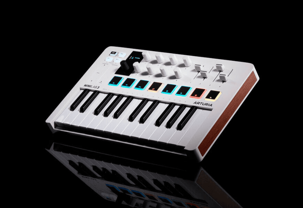 Миди-клавиатура Arturia MiniLab 3 White