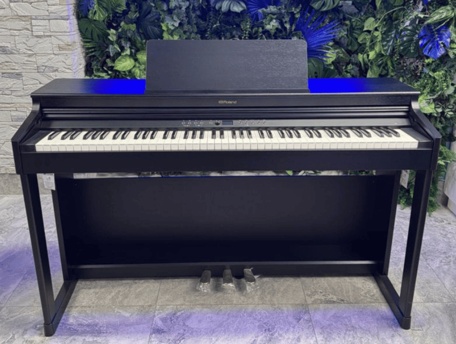 Цифровое пианино Roland RP701-CB (bundle)