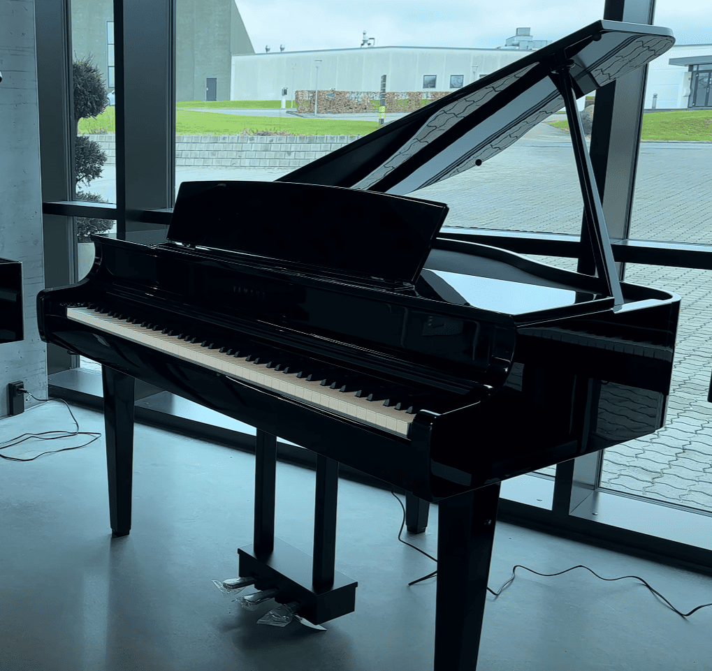 Цифровой рояль Yamaha CLP-865GPWH