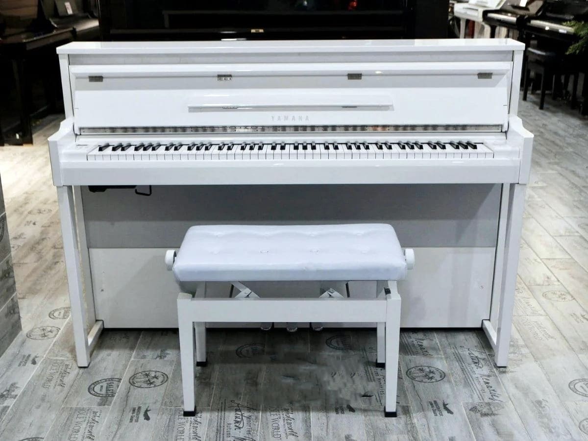 Цифровое пианино Yamaha AvantGrand NU1X PBW Гибрид (белое, полированное)