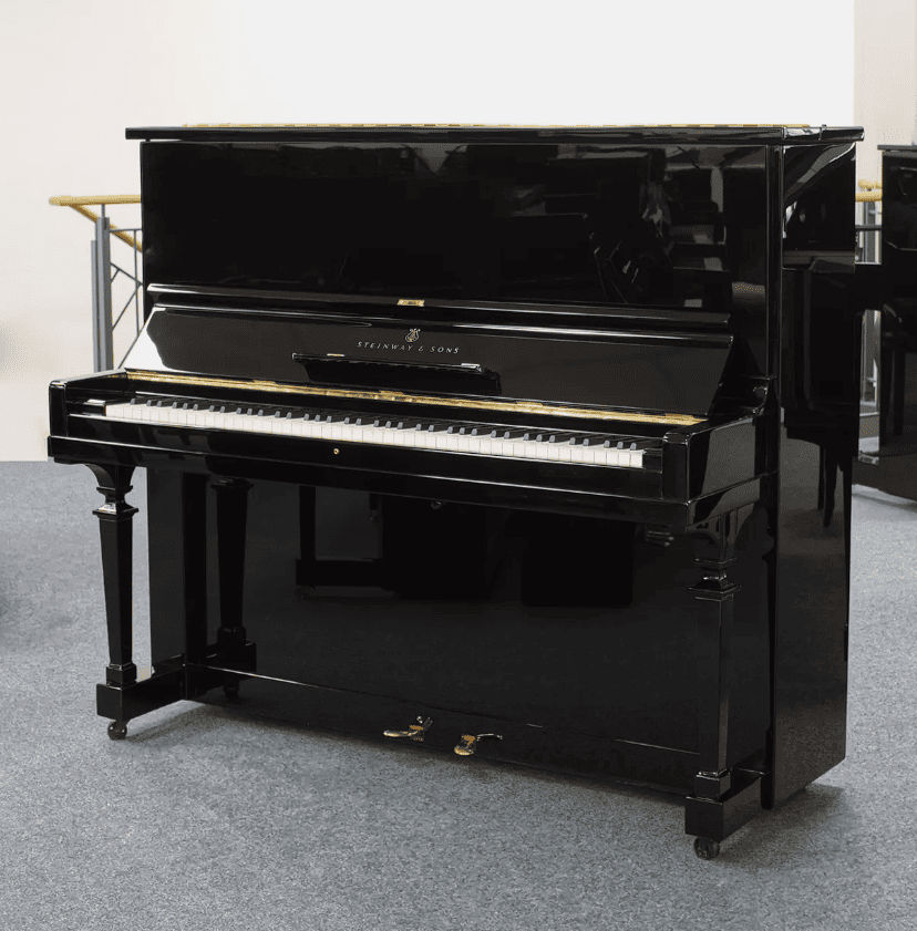 Пианино Steinway & Sons K 132 (PE) черное, полированное