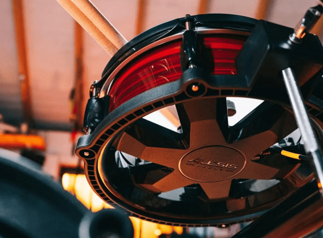 Электронная ударная установка Alesis Nitro Pro Drum Kit