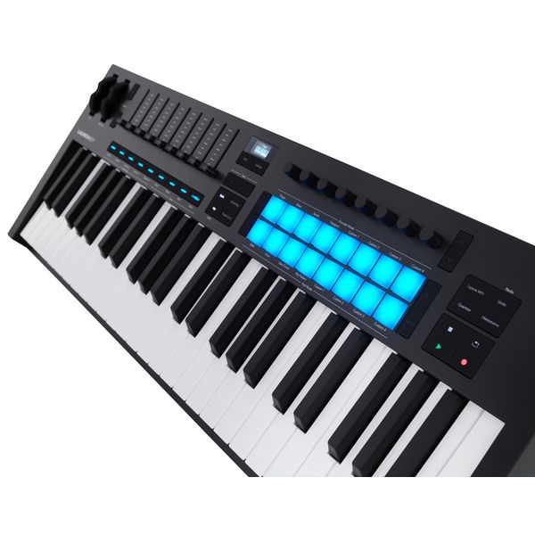 MIDI-клавиатура Novation Launchkey 49 MK4