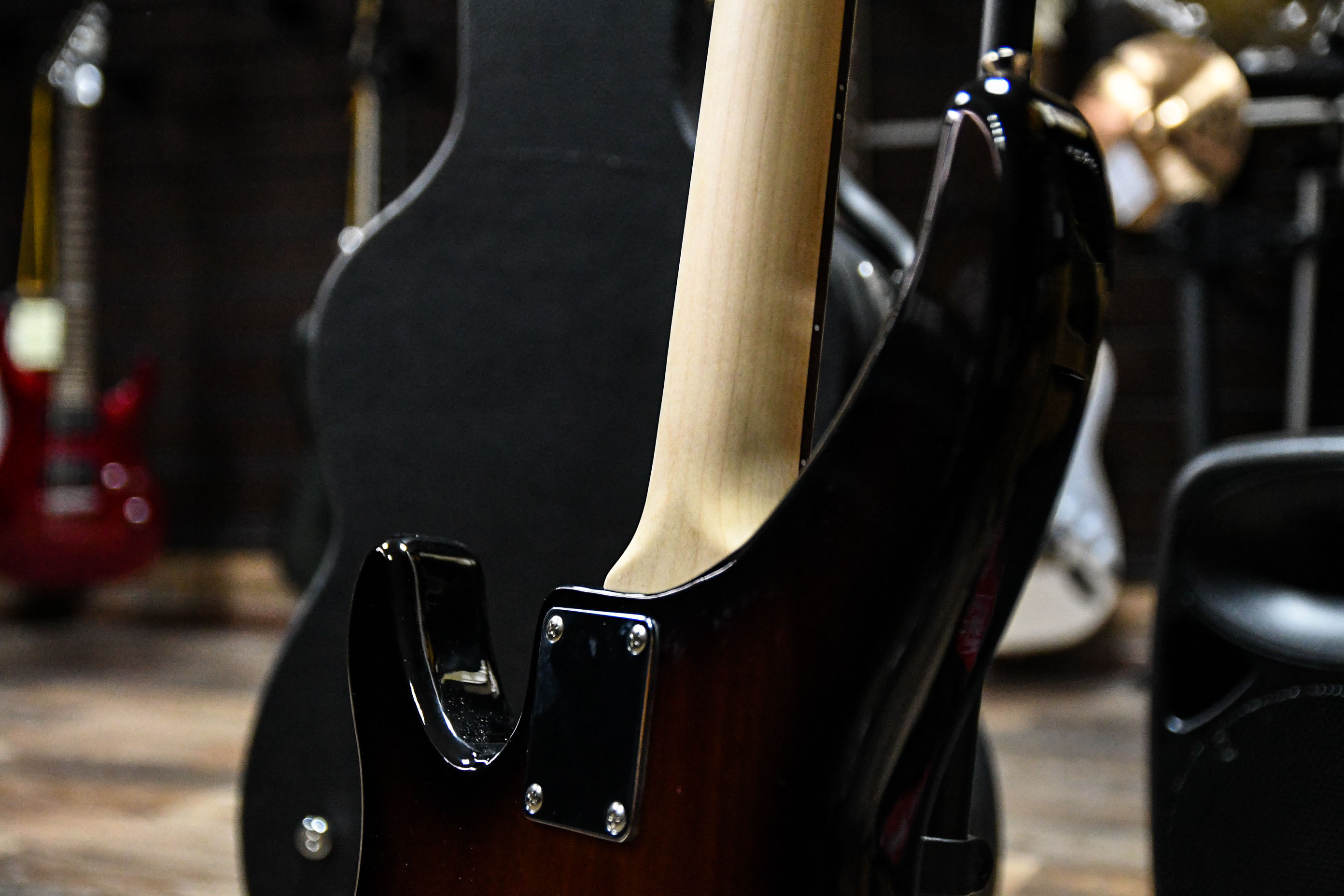 Бас-гитара Yamaha TRBX174 OLD VIOLIN SUNBURST