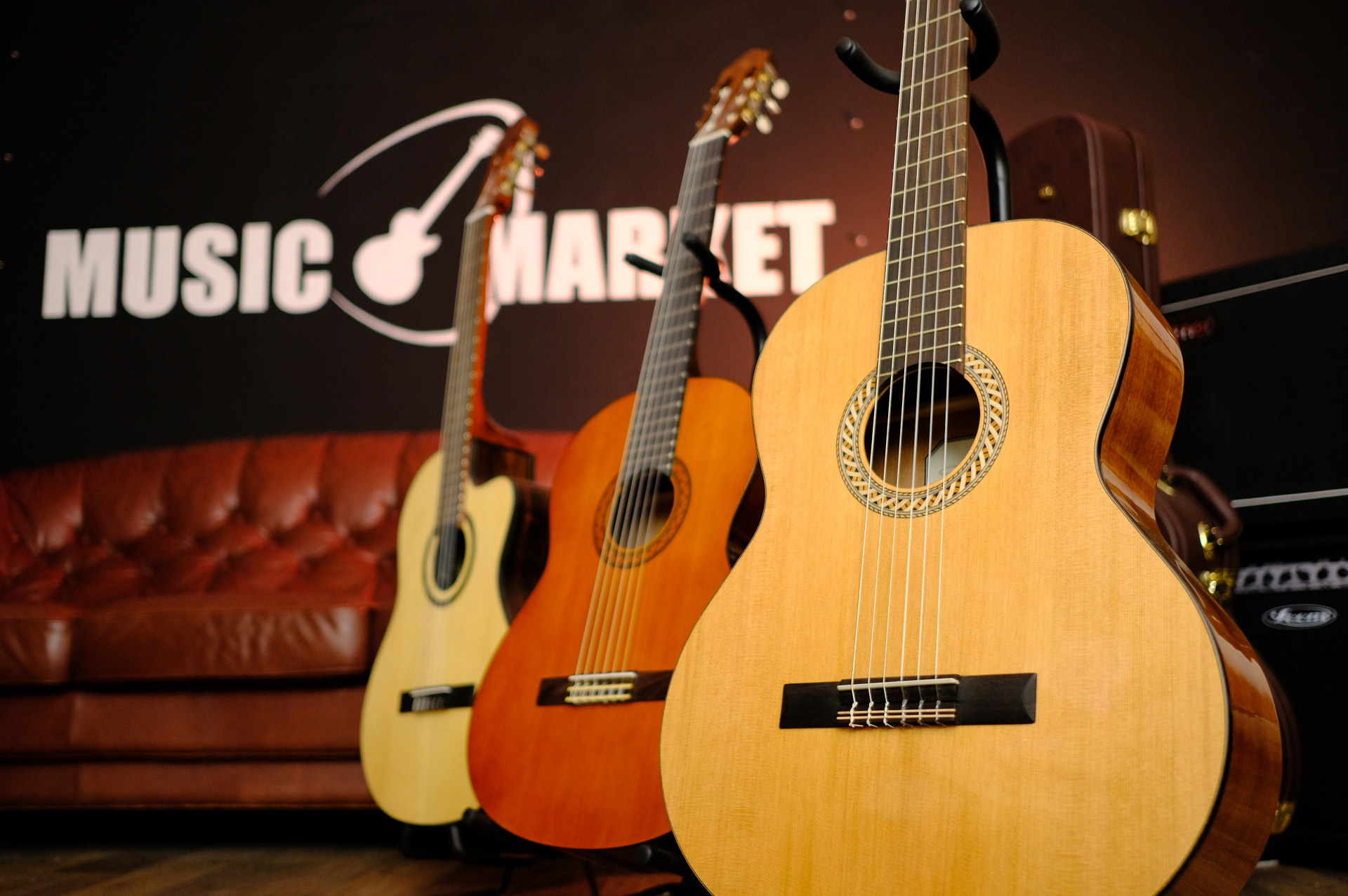 Классическая гитара Yamaha C40M