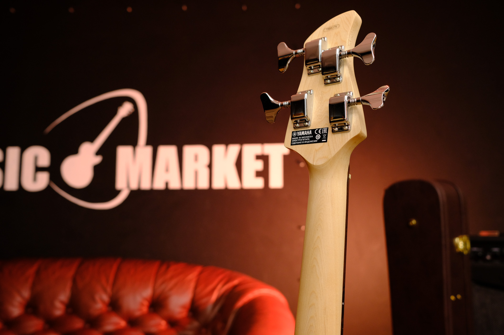 Бас-гитара Yamaha TRBX174 RED METALLIC