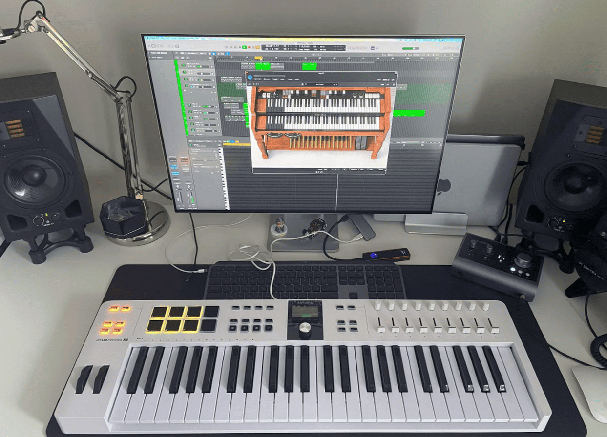 Миди-клавиатура Arturia KeyLab Essential 49 MK3 White