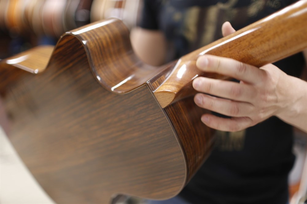 Электроакустическая классическая гитара Kremona Performer Series Verea