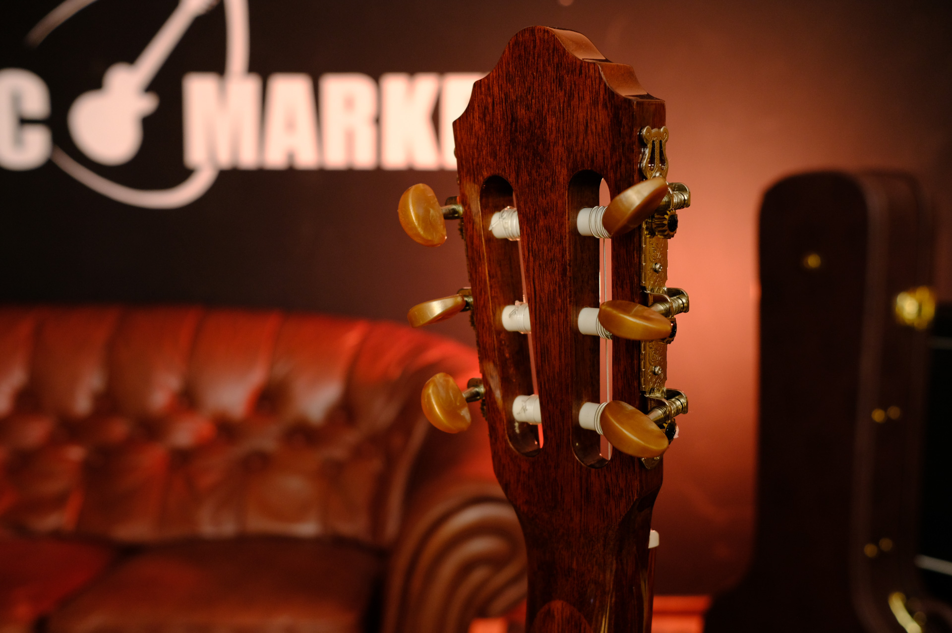 Классическая гитара Cort Classic Series AC160CFTL-NAT