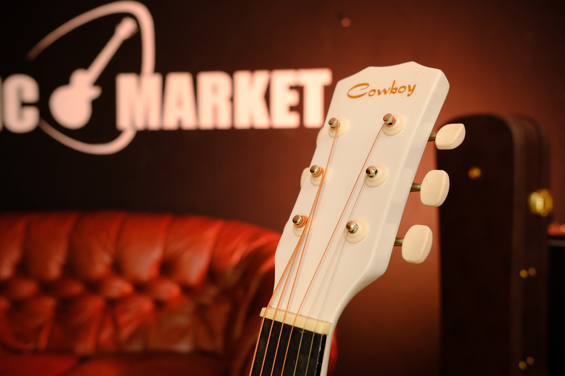 Акустическая гитара Cowboy 3810C WH