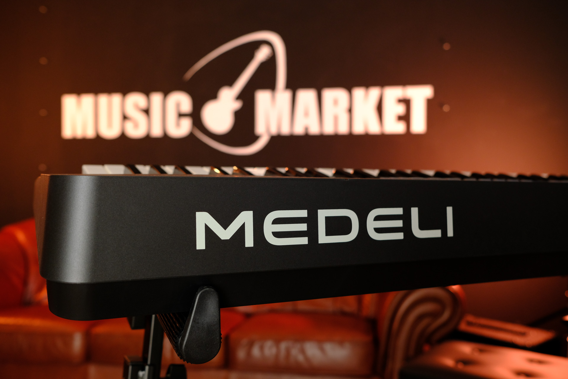 Синтезатор Medeli M211K