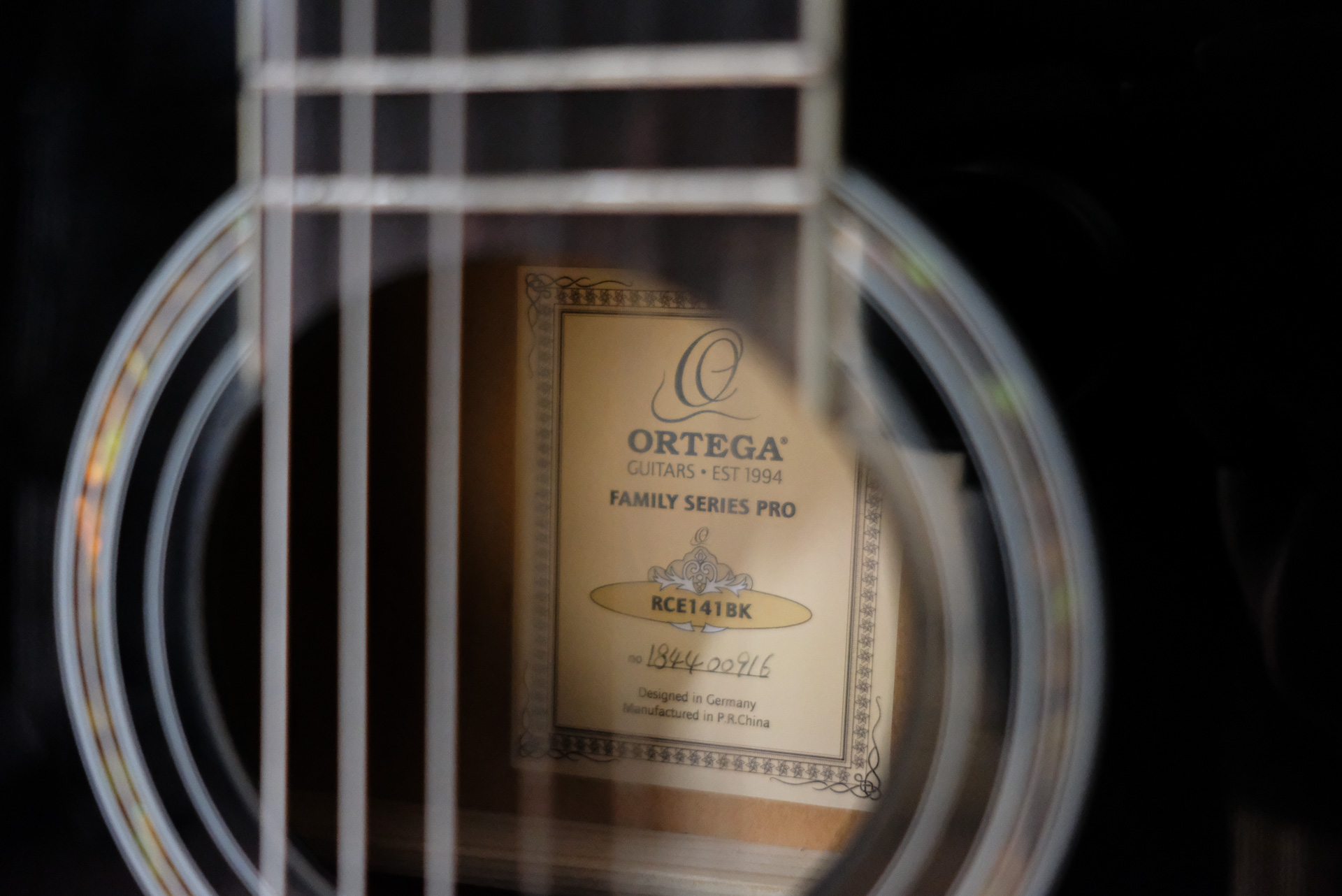 Классическая гитара RCE141BK Ortega Family Series Pro