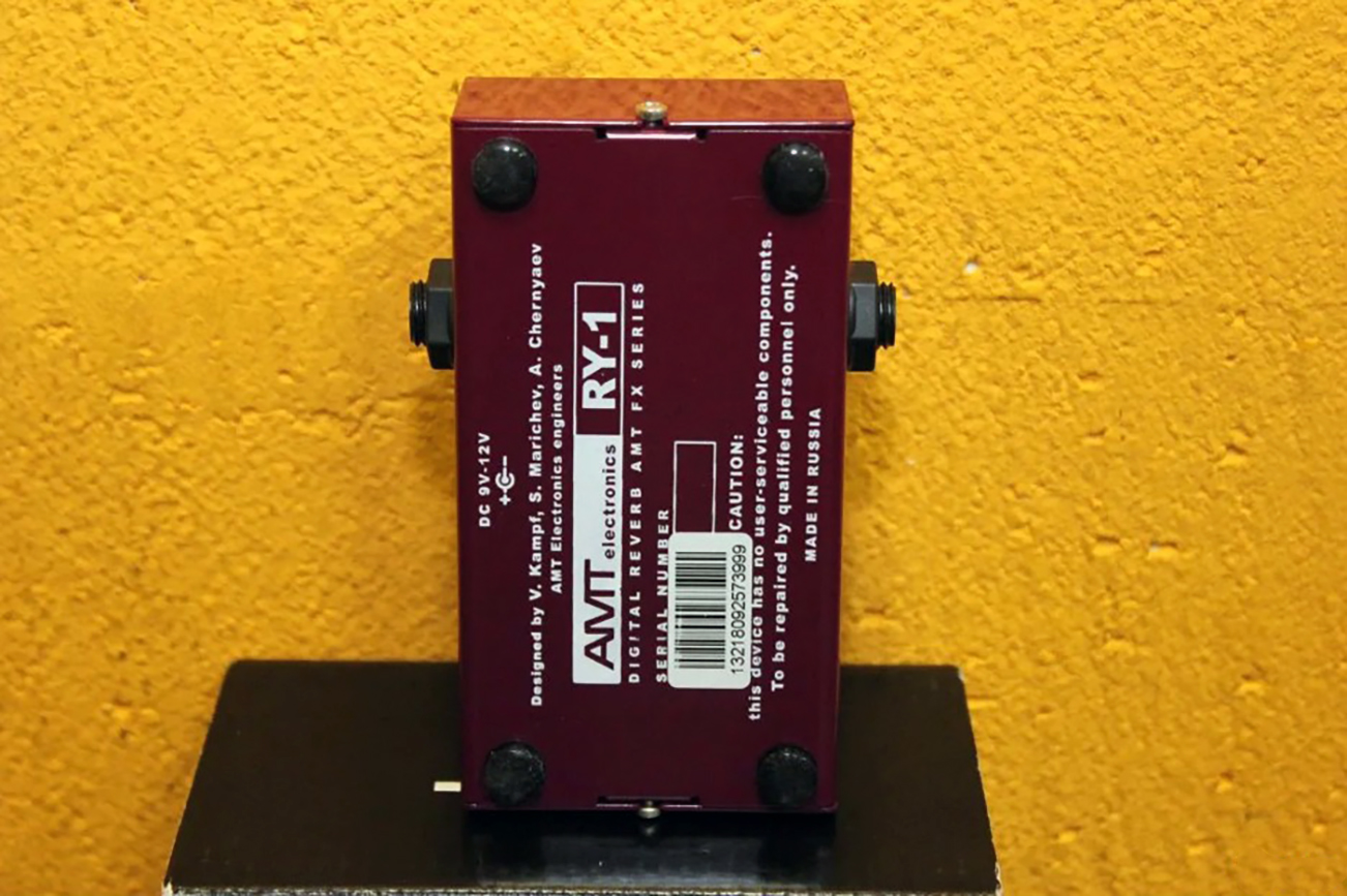 Цифровой ревербератор AMT Electronics  Reverberry RY-1