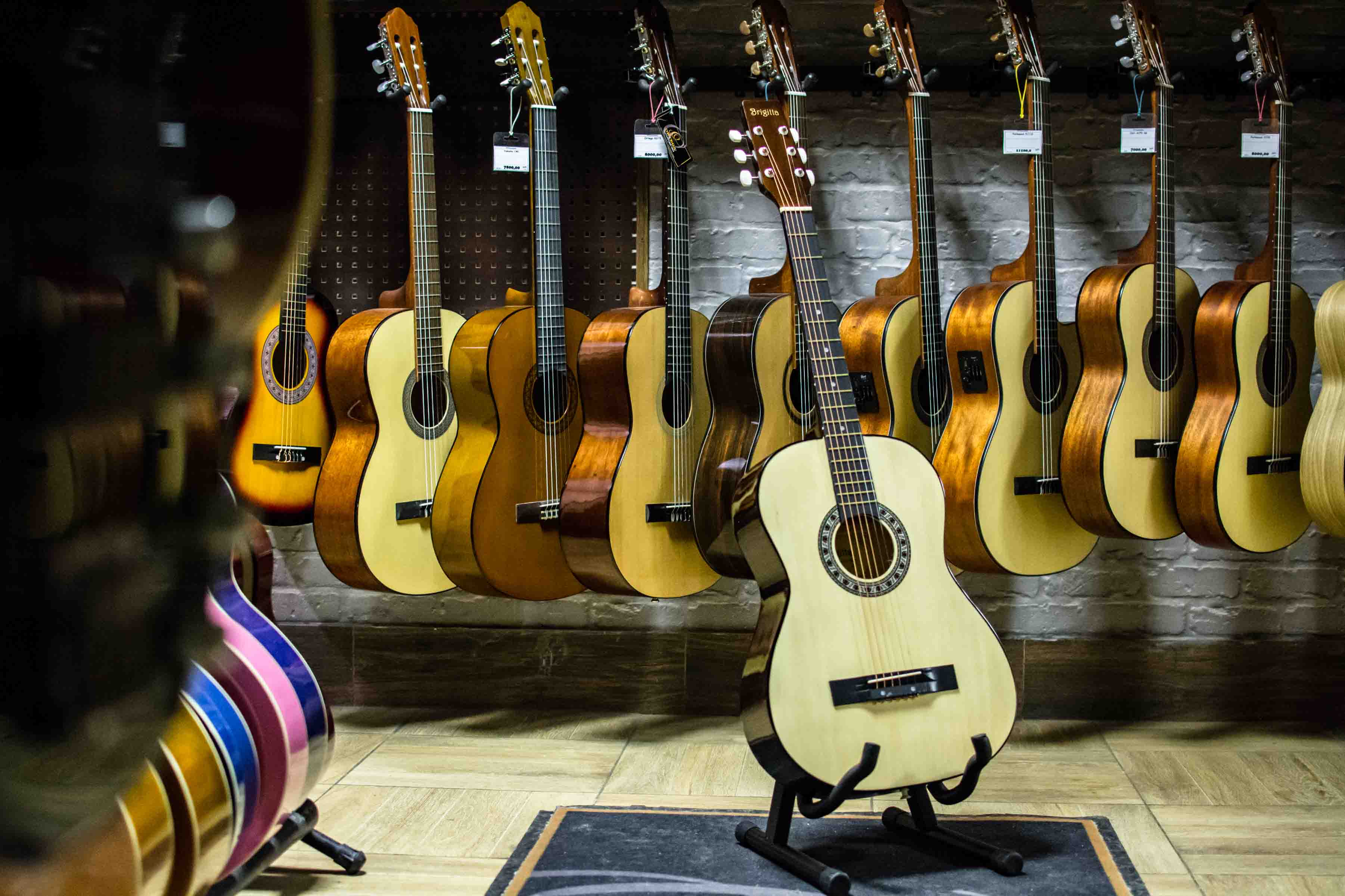 Акустическая гитара BRIGITTA C-81-N