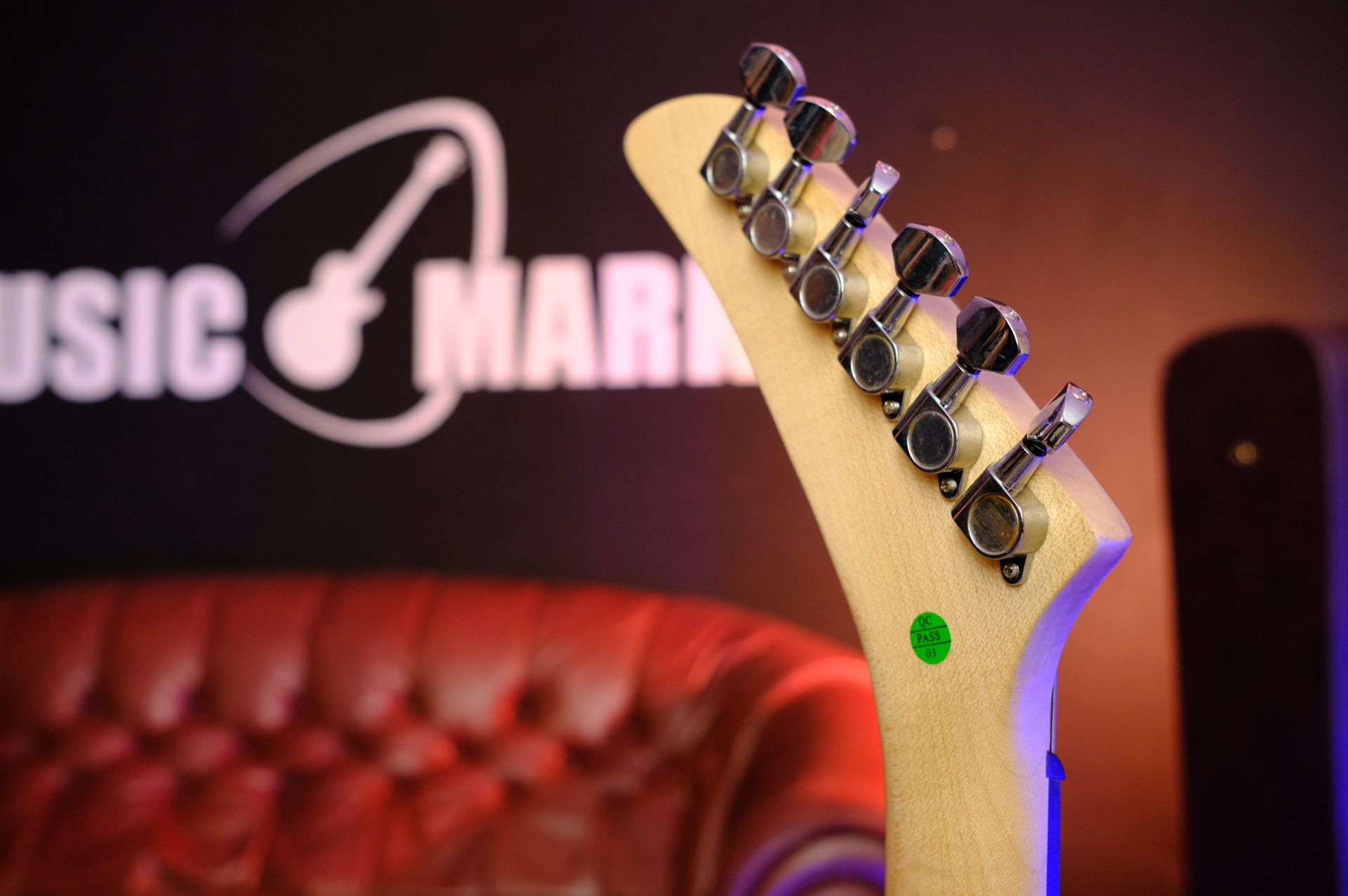 Электрогитара Caraya E233BK