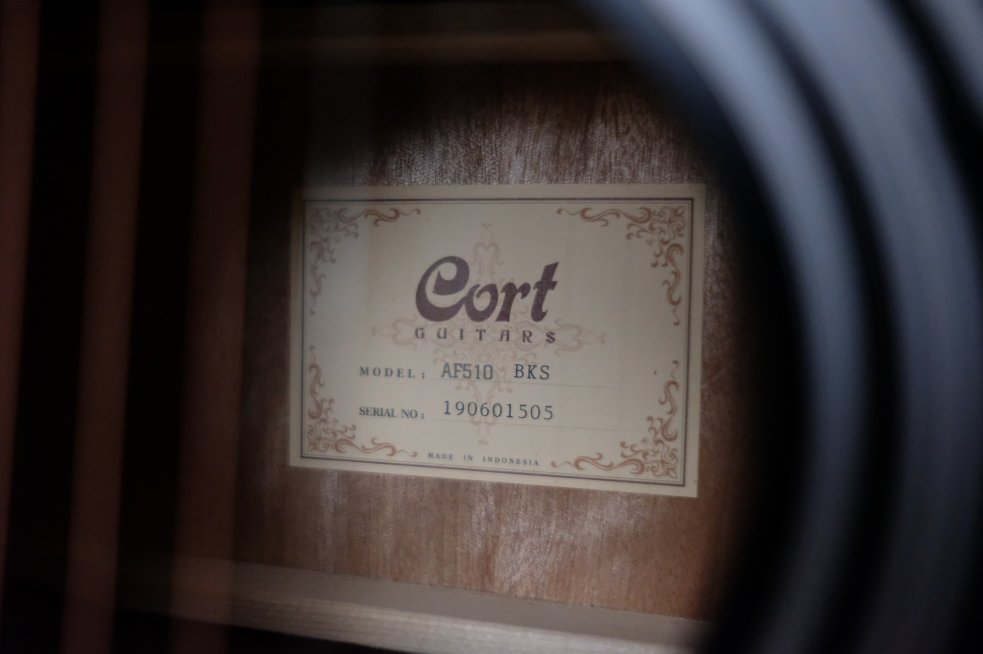 Электроакустическая гитара CORT AF510E-BKS