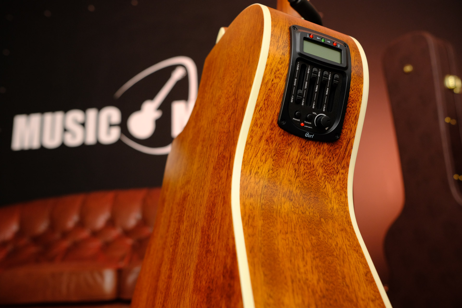 Электроакустическая гитара Cort Grand Regal Series GA-MEDX-LVBS