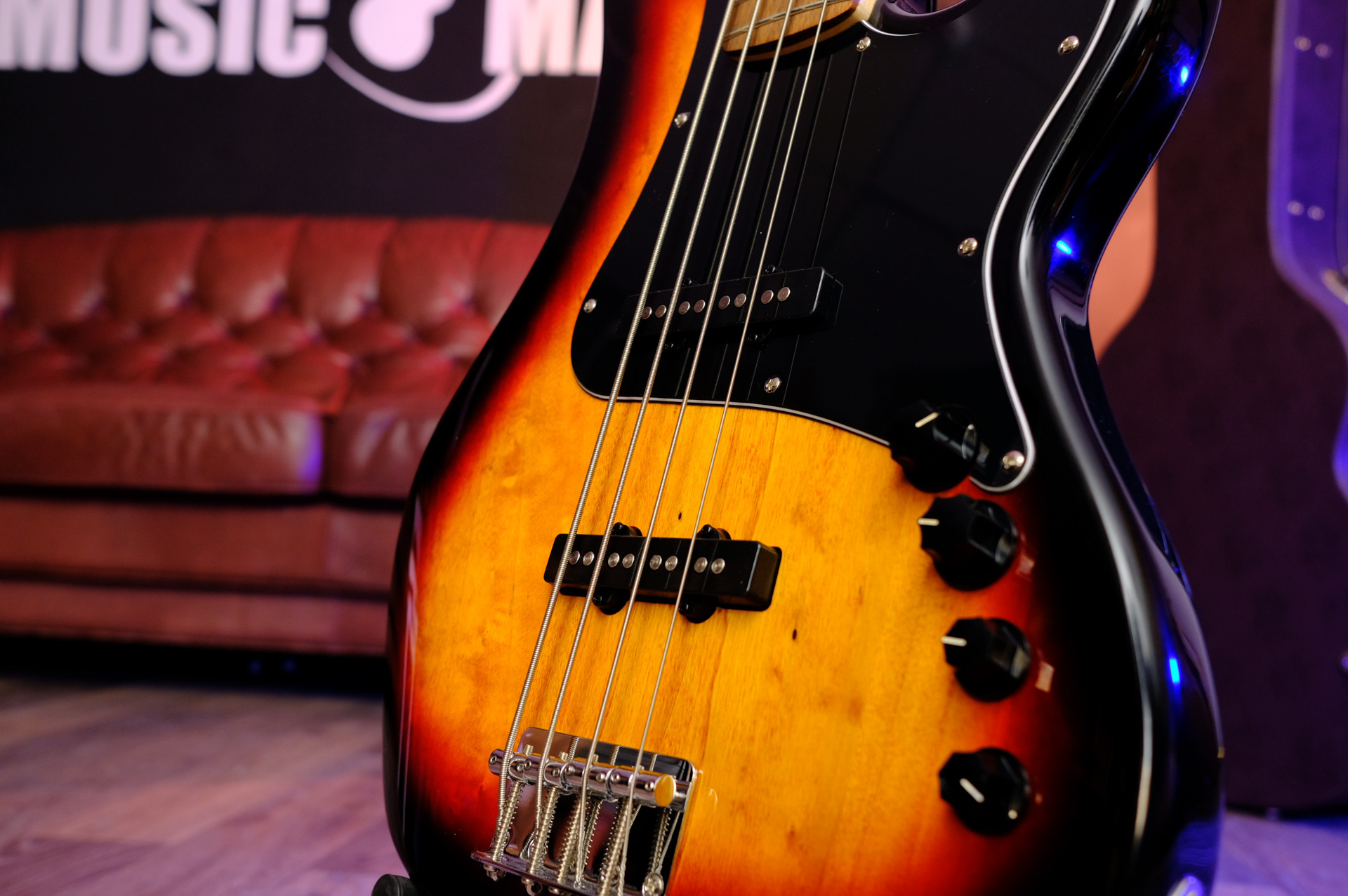 Бас-гитара Cort GB Series GB34JJ-3TS