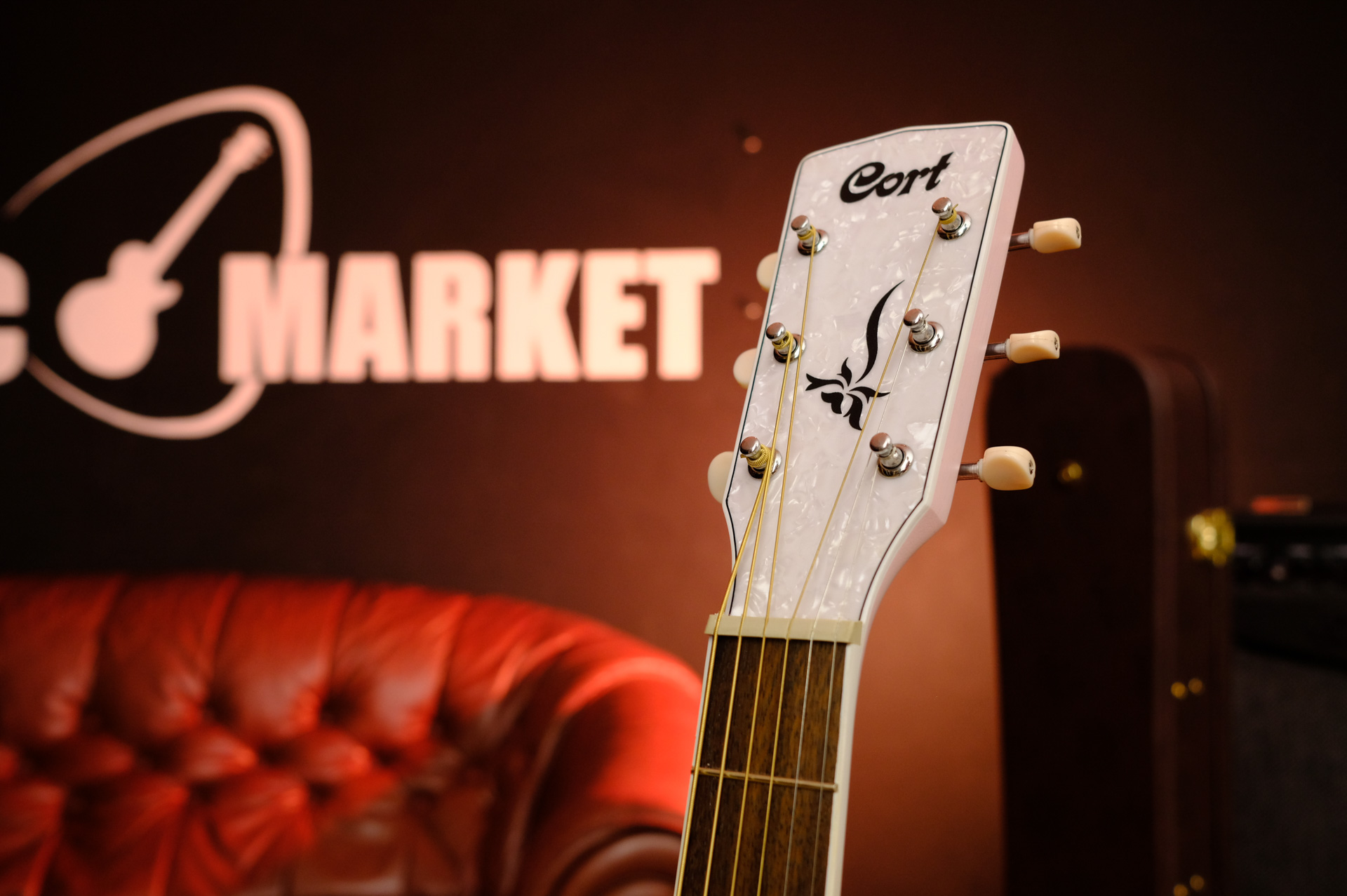 Электроакустическая гитара Cort Jade-Classic-PPOP Jade Series